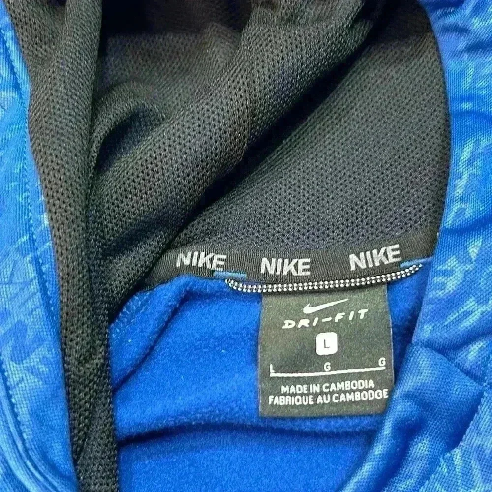 Nike dr-fit hoodie, size Large.  EUC.